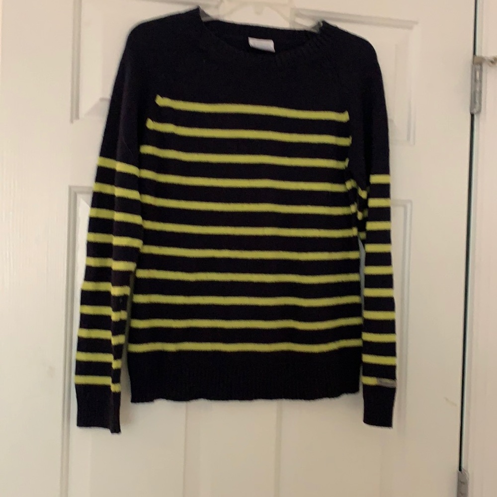 Columbia sweater